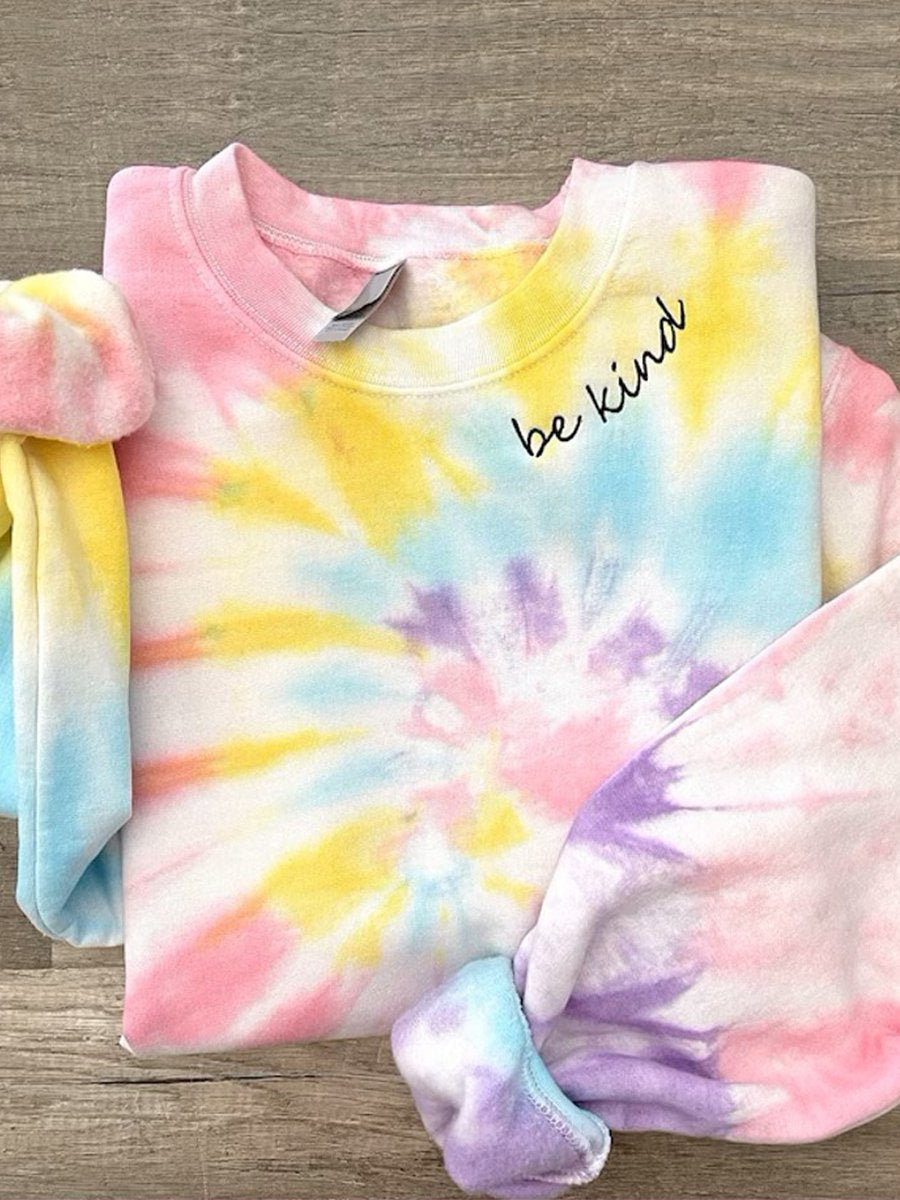 Women's Tie Dye Multicolor Be Kind Print Casual Sweatshirt
