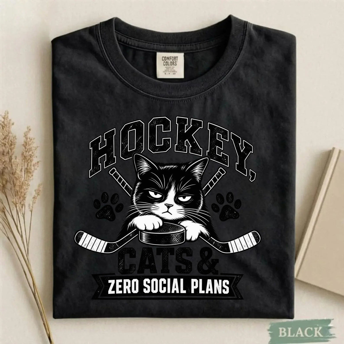 Comfort Colors Hockey, Cats & Zero Social Plans. Funny Cat Hockey T-Shirt