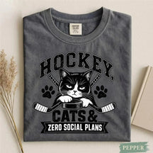 Comfort Colors Hockey, Cats & Zero Social Plans. Funny Cat Hockey T-Shirt