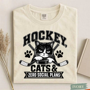 Comfort Colors Hockey, Cats & Zero Social Plans. Funny Cat Hockey T-Shirt
