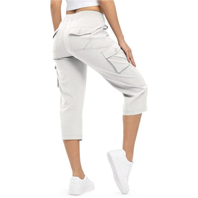 Women's Lightweight Hiking Capris: Quick-Dry. 6 Pockets. Loose Fit