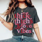 T-shirt pour la Saint-Valentin, cuisses épaisses, Love Vibes