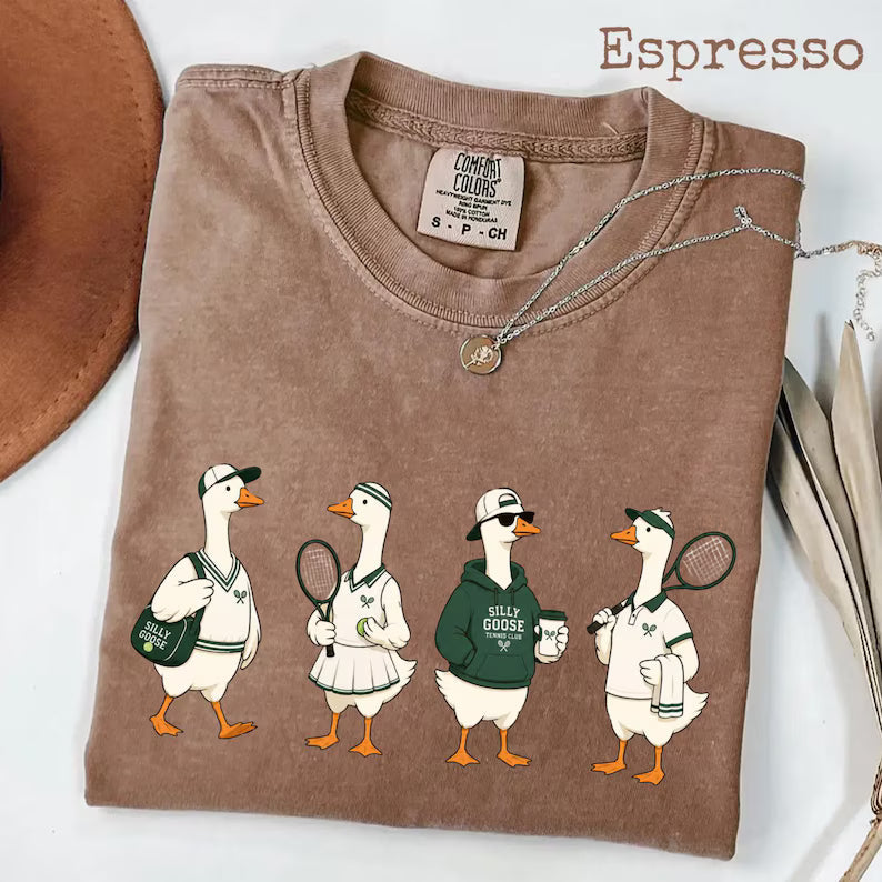 Comfort Colors®  Funny Tennis Player，Silly Goose Tennis T-Shirt